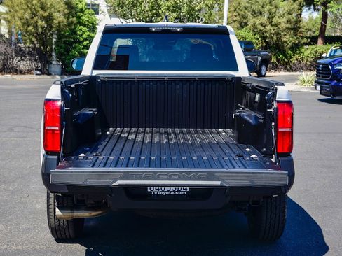 Certified 2025 Toyota Tacoma SR image 30
