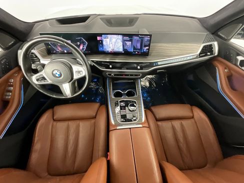 Used 2023 BMW X7 xDrive40i w/ Executive Package image 27