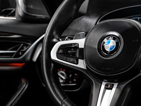 Used 2019 BMW 540i w/ M Sport Package RWD image 28