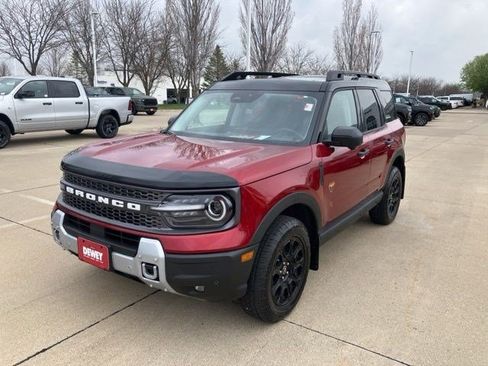 Used 2025 Ford Bronco Sport Badlands w/ Badlands Tech Package image 3