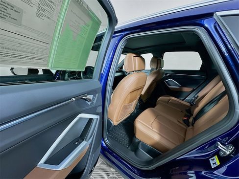 Used 2025 Audi Q3 2.0T Premium Plus w/ Premium Plus Package image 17