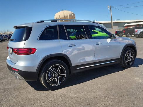 New 2026 Mercedes-Benz GLB 250 image 3