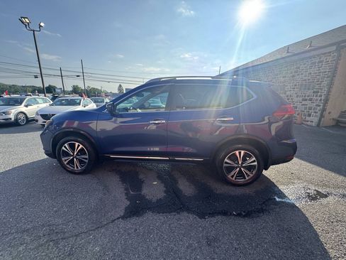 Used 2017 Nissan Rogue SL w/ SL Premium Package AWD/4WD image 3