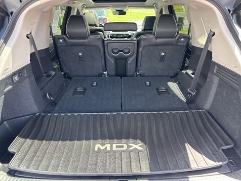 Used 2023 Acura MDX SH-AWD w/ Advance Package image 9