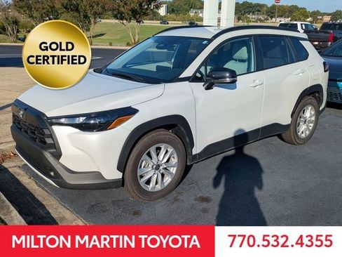 Certified 2026 Toyota Corolla Cross LE FWD image 3