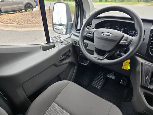 Used 2024 Ford Transit 350 XLT RWD image 9