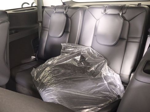 New 2026 Lincoln Aviator AWD w/ Jet Appearance Package image 13