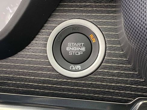 Used 2020 RAM 1500 Limited w/ Black Appearance Package image 33