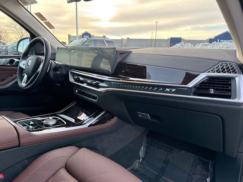 Used 2026 BMW X7 xDrive40i image 30