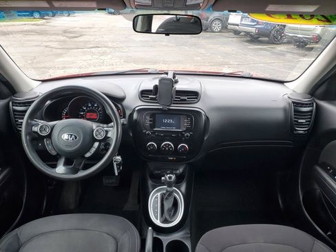 Used 2019 Kia Soul FWD image 19