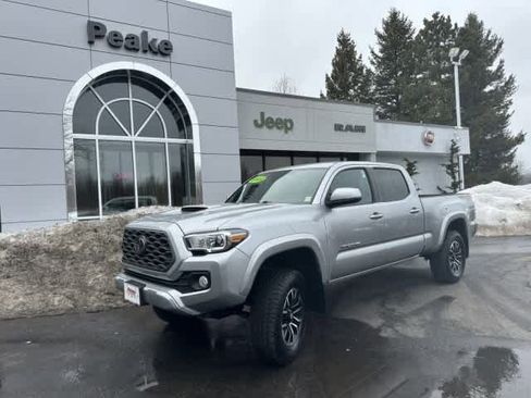 Used 2022 Toyota Tacoma TRD Sport AWD/4WD image 1