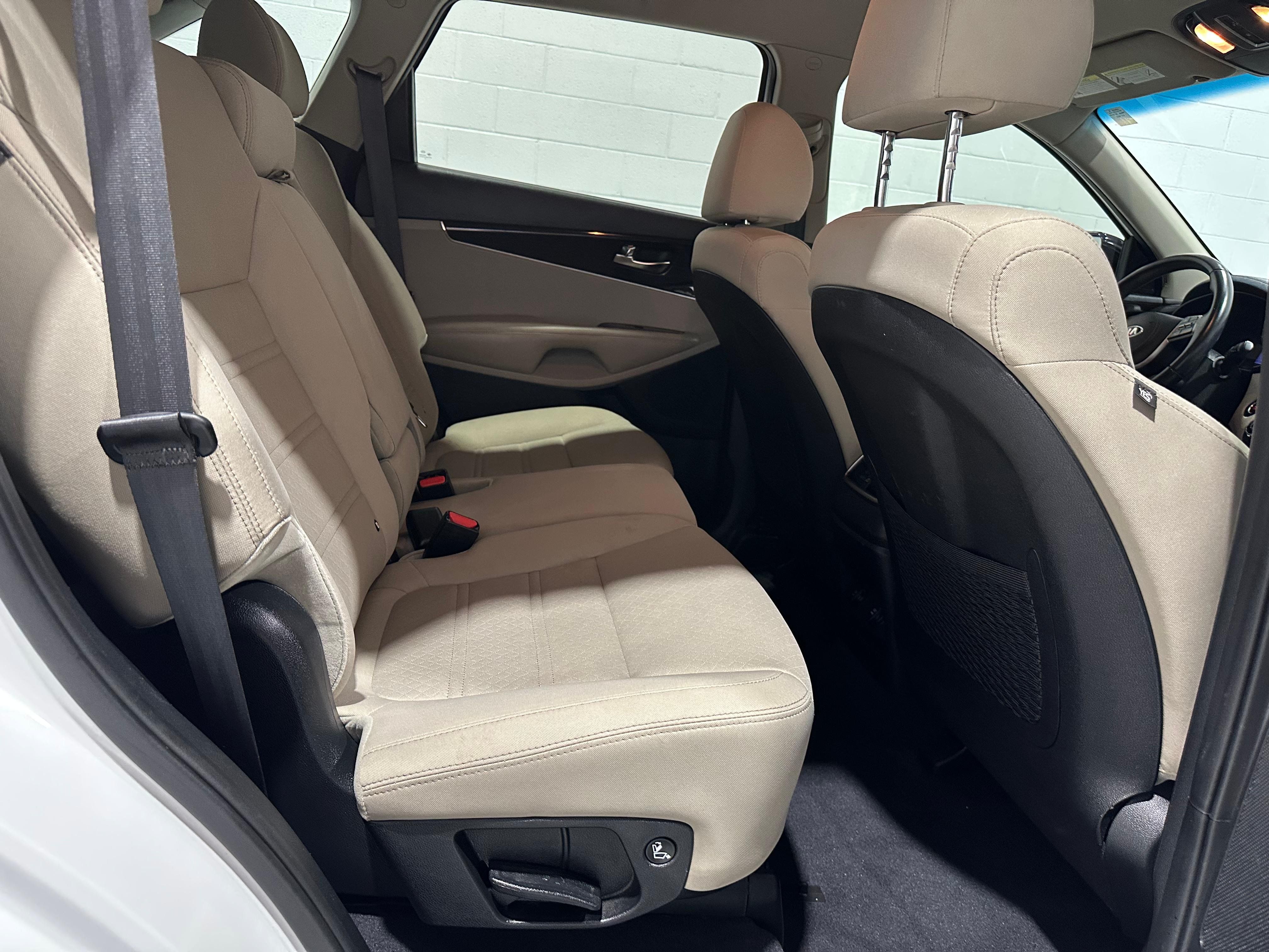 Used 2020 Kia Sorento S FWD image 13