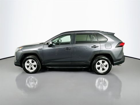 Certified 2020 Toyota RAV4 LE image 4