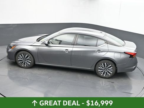 Used 2023 Nissan Altima 2.5 SV image 37