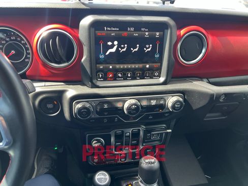 Used 2021 Jeep Wrangler Unlimited Rubicon AWD/4WD image 37