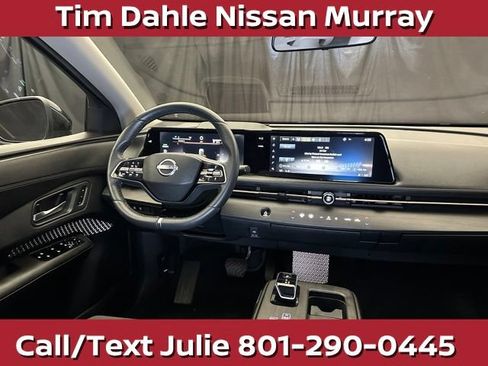 Used 2023 Nissan Ariya FWD image 20