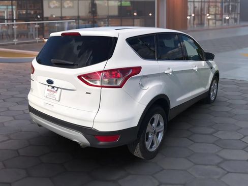 Used 2016 Ford Escape SE FWD image 5