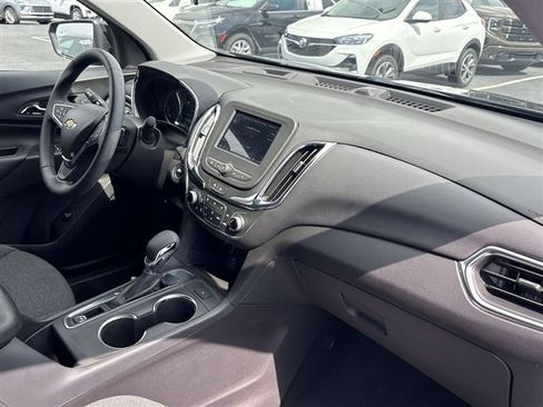 Certified 2024 Chevrolet Equinox LT w/ LPO, Floor Liner Package FWD image 27