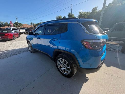 Used 2022 Jeep Compass Latitude image 5