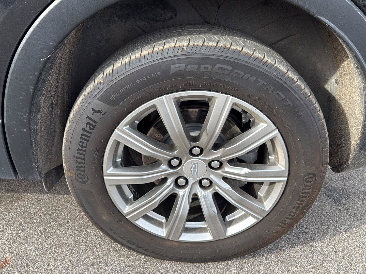 Used 2022 Cadillac XT4 Premium Luxury w/ Sun And Sound Package AWD/4WD image 15