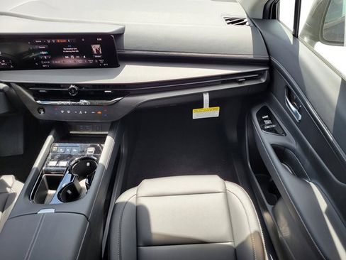 New 2025 Nissan Murano SV image 15