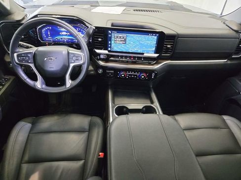 Used 2025 Chevrolet Silverado 2500 LT w/ Trail Boss Package image 6