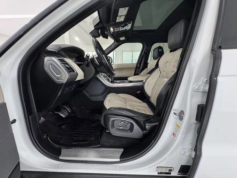 Used 2017 Land Rover Range Rover Sport HSE Dynamic image 14