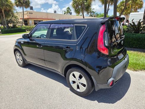 Used 2015 Kia Soul FWD image 7