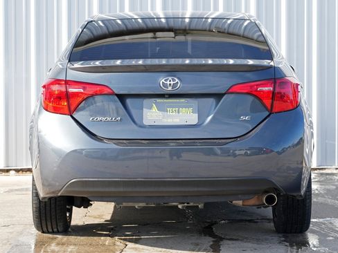 Used 2018 Toyota Corolla SE image 9