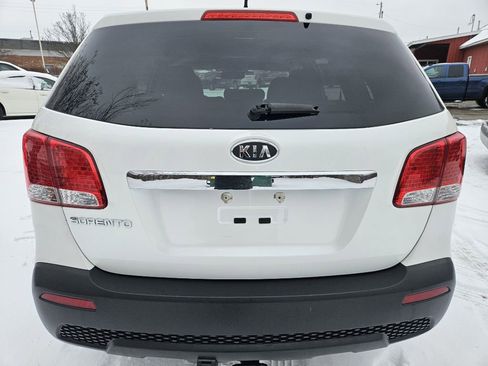 Used 2012 Kia Sorento BASE image 8