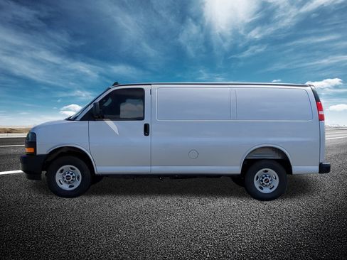 New 2025 GMC Savana 2500 w/ Driver Convenience Package image 23