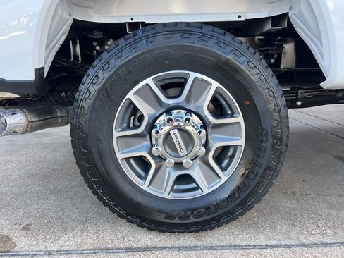 New 2026 Ford F350 Lariat w/ FX4 Off-Road Package image 7