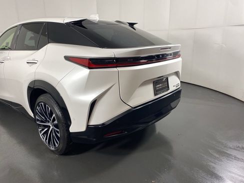 Certified 2023 Lexus RZ 450e Premium w/ Technology Package image 9