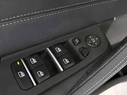 Used 2023 BMW 540i w/ Premium Package image 16