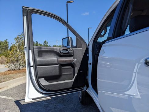 Used 2023 Chevrolet Silverado 2500 LTZ w/ LTZ Plus Package image 58