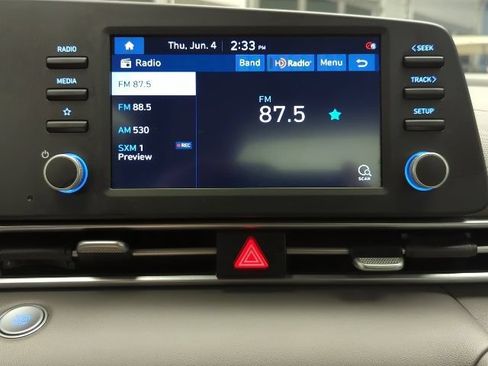 Used 2021 Hyundai Elantra SEL FWD image 17