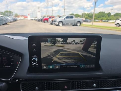 Used 2022 Honda Civic Touring image 21