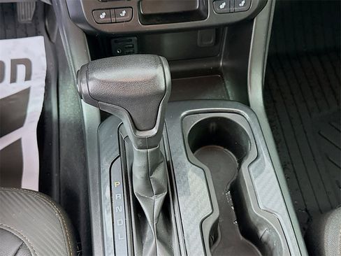 Used 2021 GMC Canyon AT4 image 15