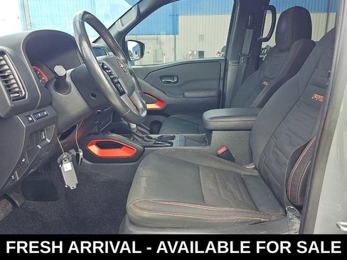 Used 2024 Nissan Frontier PRO-4X w/ Pro Convenience Package image 10