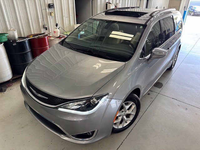 Used 2020 Chrysler Pacifica Limited FWD image 40