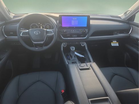 New 2026 Toyota Grand Highlander Limited image 16