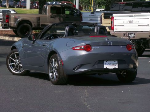 Certified 2021 MAZDA MX-5 Miata Grand Touring RWD image 3