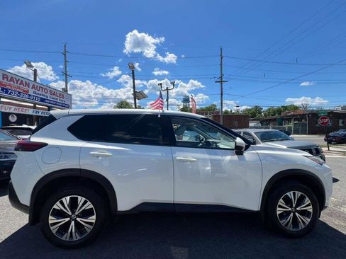Used 2021 Nissan Rogue SV AWD/4WD image 12