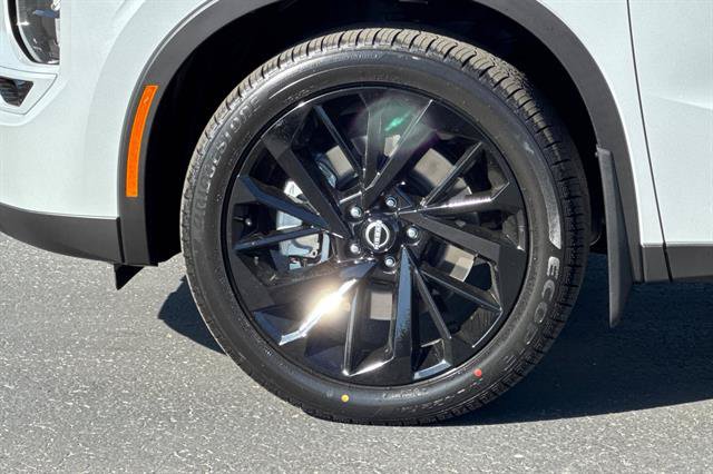 New 2026 Nissan Rogue SL AWD/4WD image 33