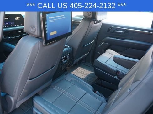 New 2026 Chevrolet Suburban High Country AWD/4WD image 30