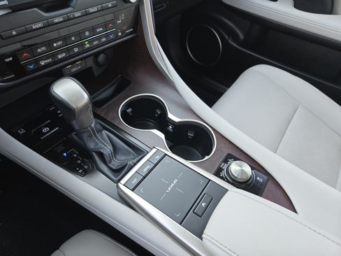 Certified 2020 Lexus RX 350 FWD w/ Premium Package image 23