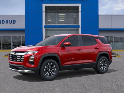 New 2026 Chevrolet Equinox LT w/ Convenience Package II image 2