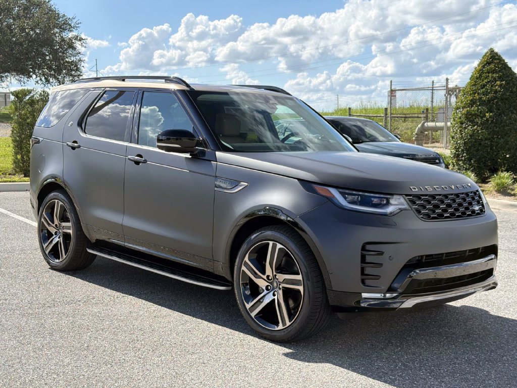 New 2026 Land Rover Discovery Limited Edition AWD/4WD image 7