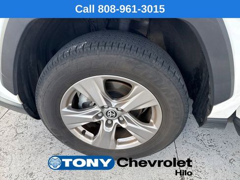 Used 2023 Toyota RAV4 XLE AWD/4WD image 25