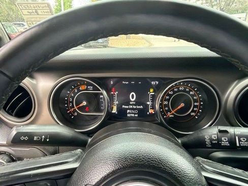 Used 2021 Jeep Wrangler Unlimited Sport AWD/4WD image 17